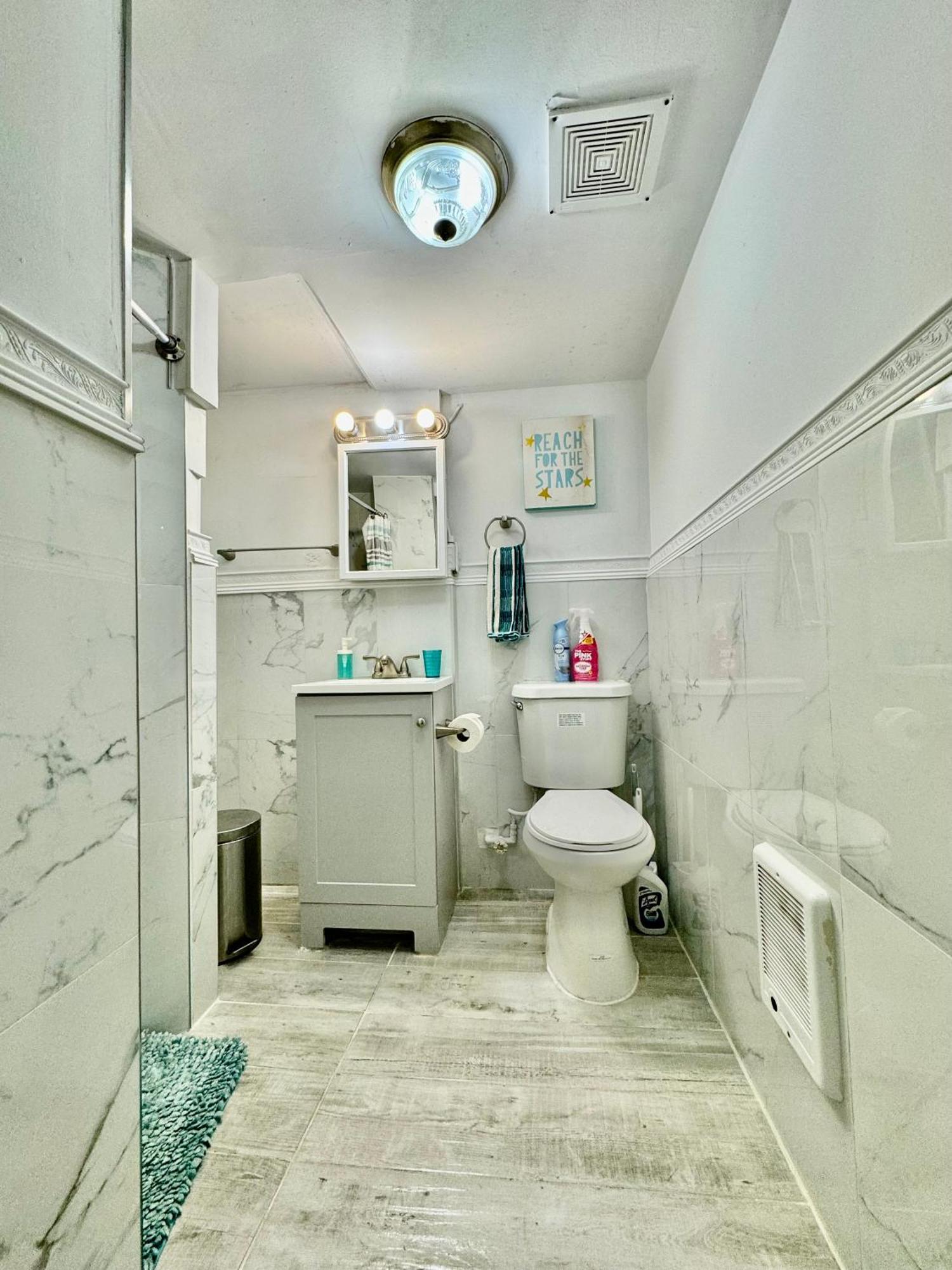 Private Tiny Room On The 1St Floor With Shared Bathroom Near Airport And Downtown Seattte Seattle Dış mekan fotoğraf