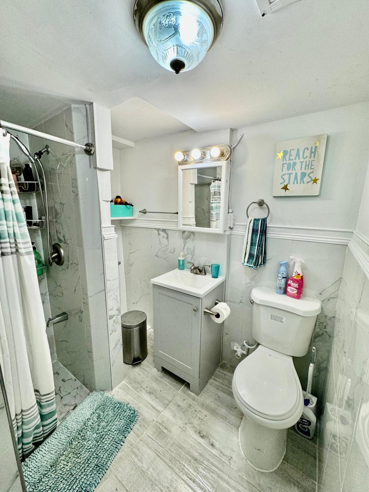 Private Tiny Room On The 1St Floor With Shared Bathroom Near Airport And Downtown Seattte Seattle Dış mekan fotoğraf